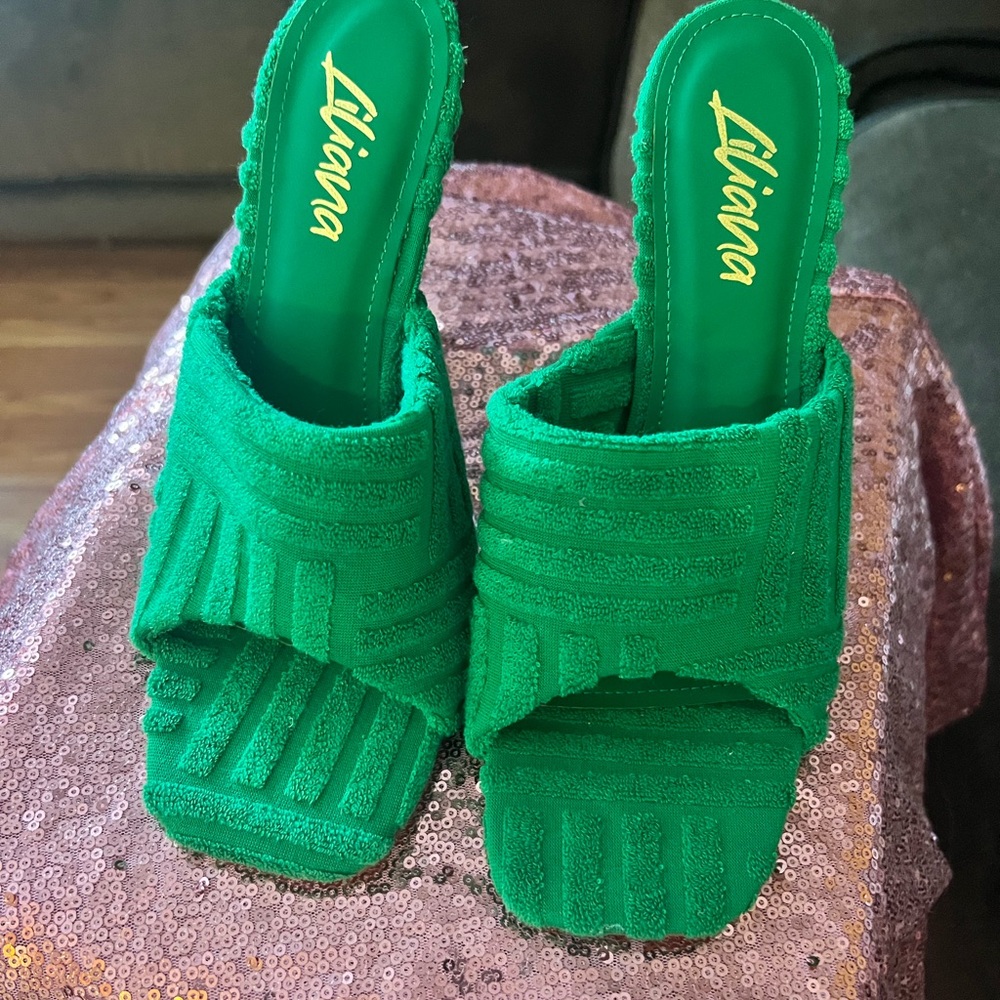 Kelly green Sandal